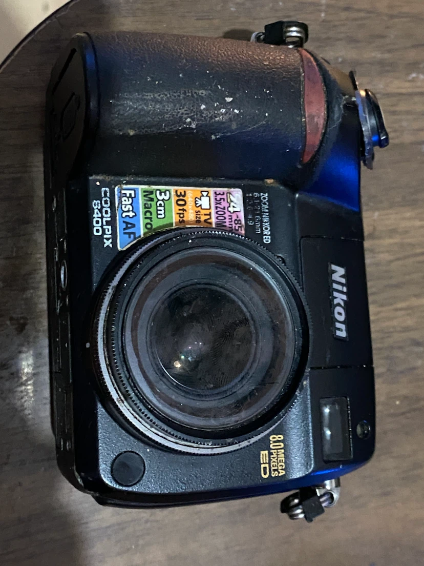 Nikon Coolpix 8400 Digital Camera - photo 2