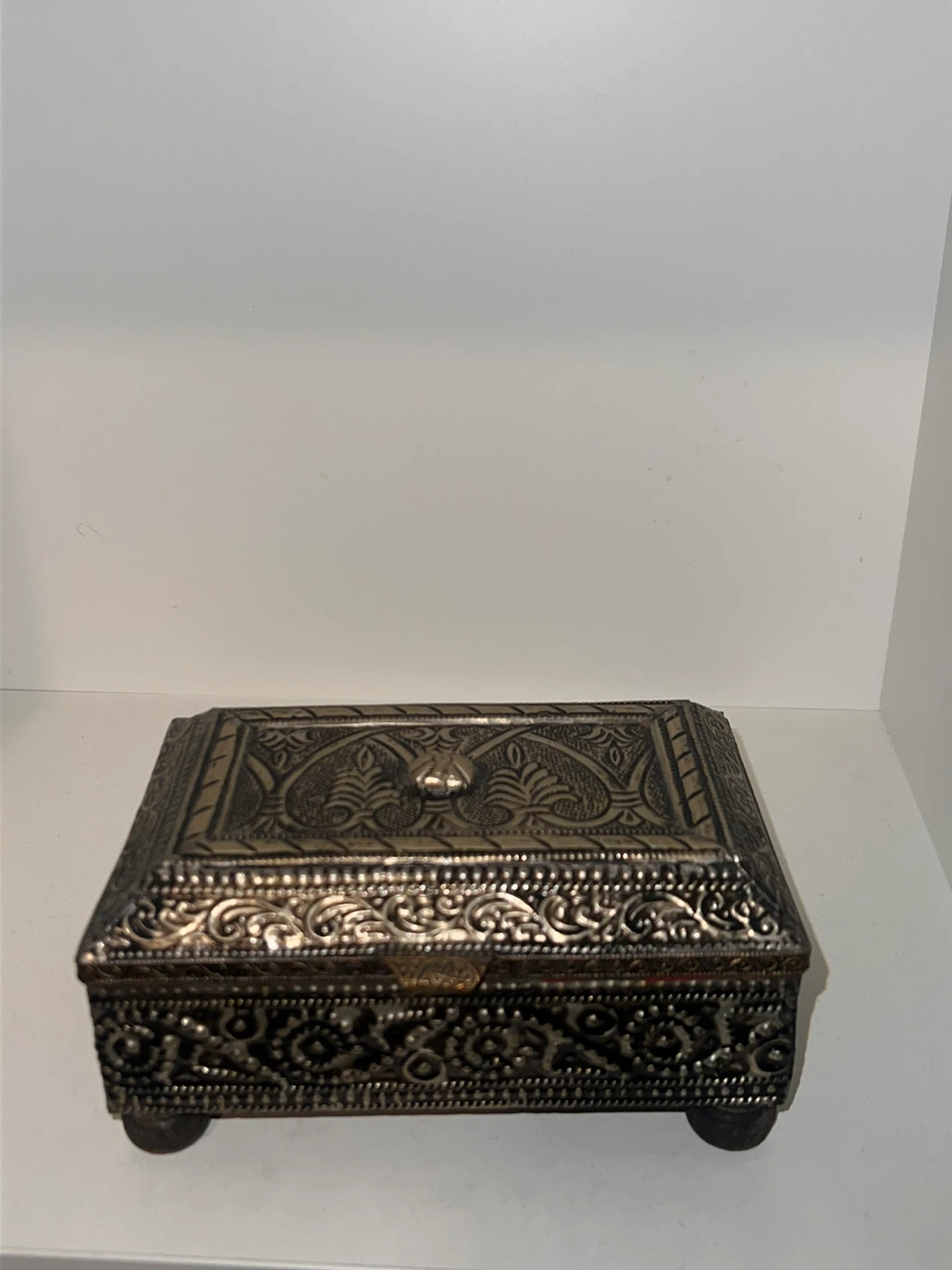 Vintage Ornate Metal Keepsake Box - photo 2