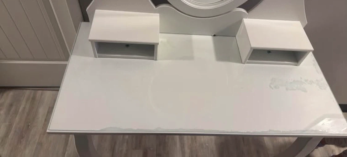 White Vanity Table with Oval Mirror - photo 3