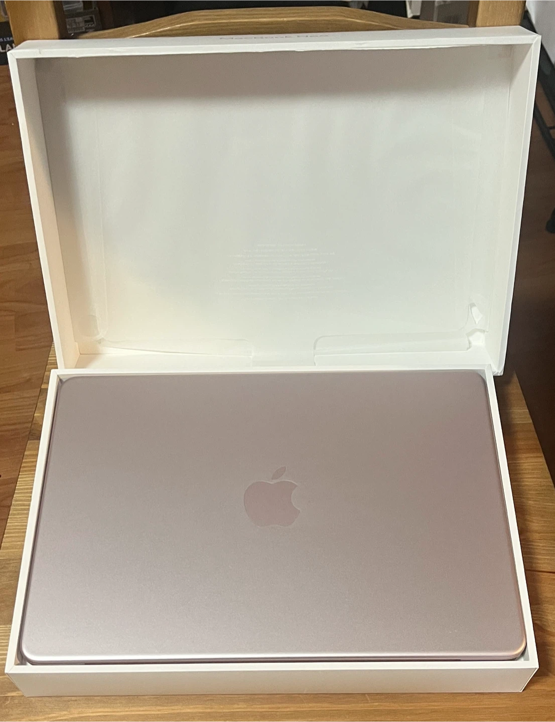 Like new Macbook Neo with apple warranty 2027