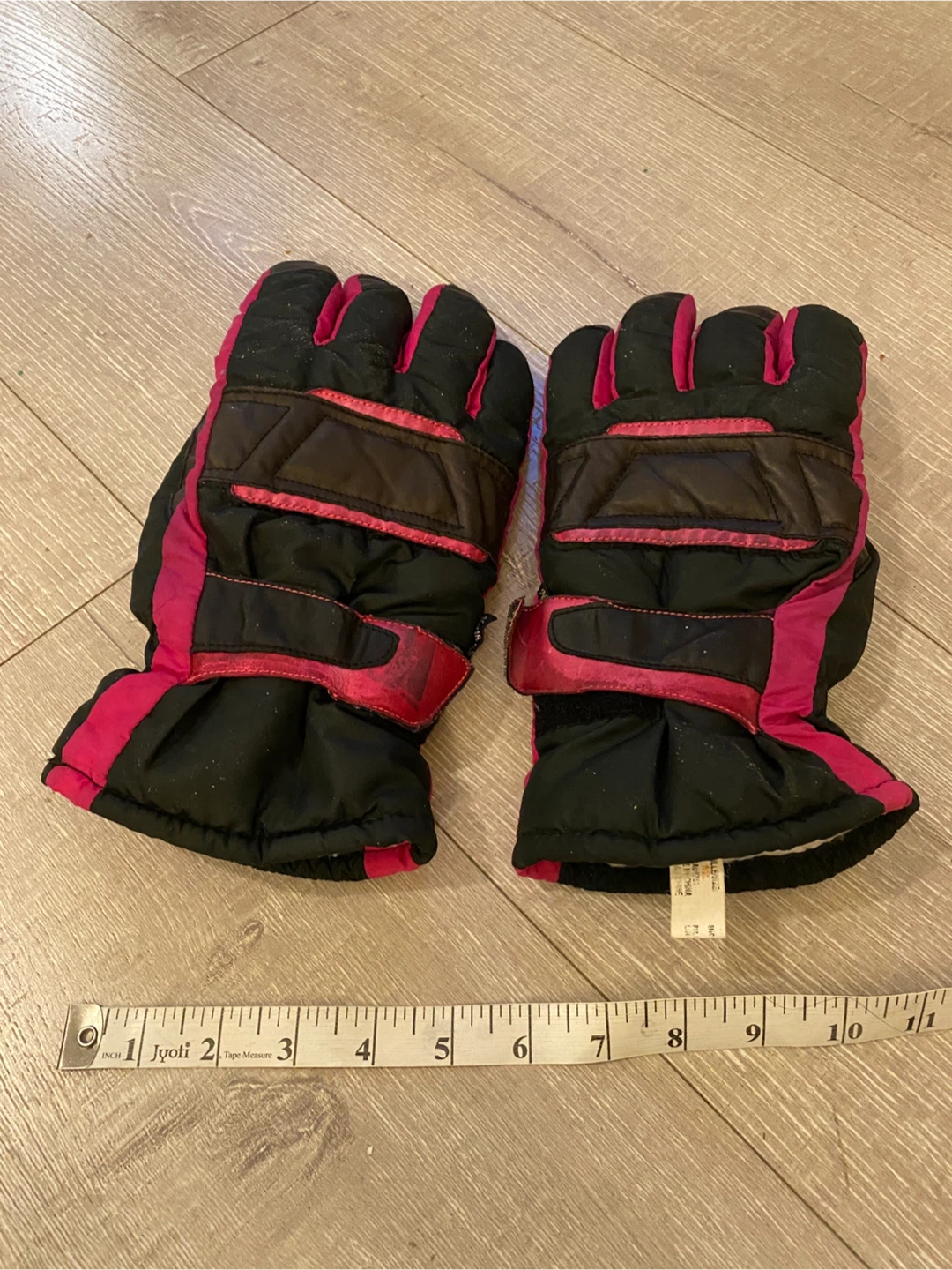 Black and Pink Insulated Winter Gloves - photo 2