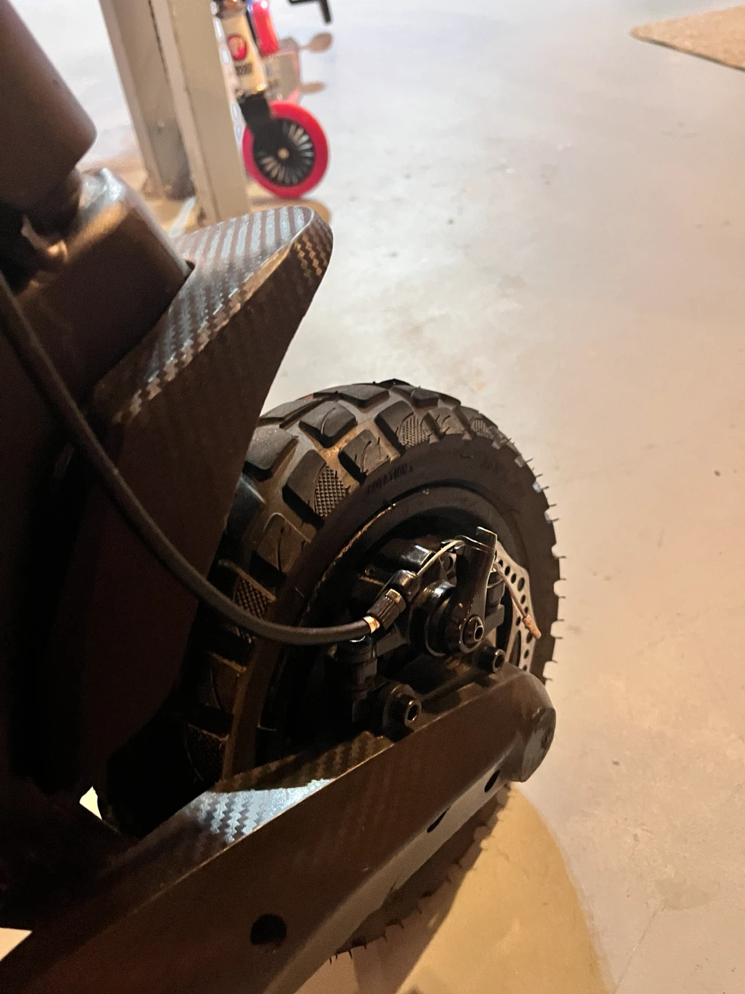 Iscooter ix7 pro e scooter 61kmh 2400watt dual motor - photo 4