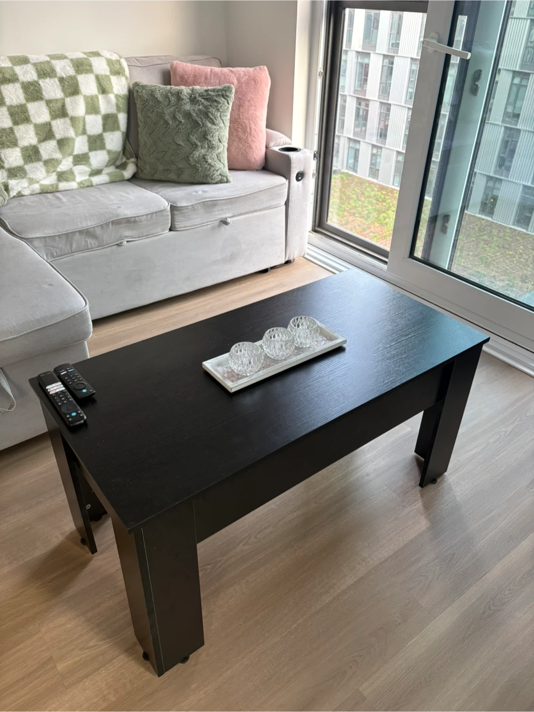 Black Lift-Top Coffee Table