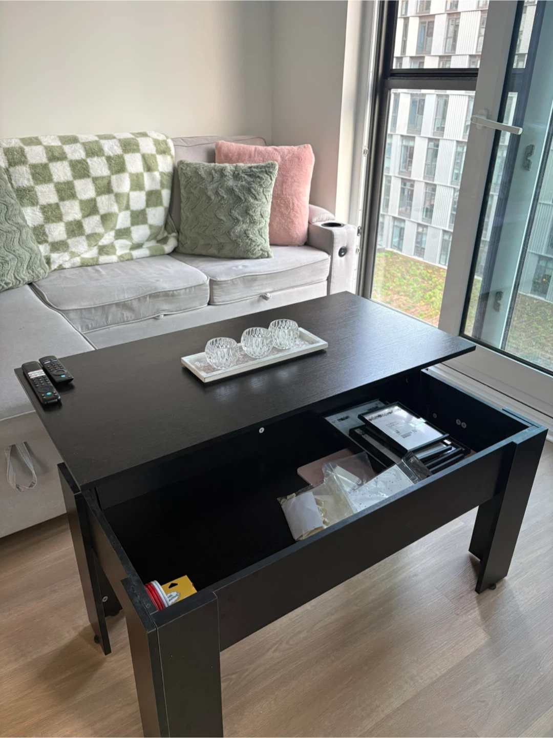 Black Lift-Top Coffee Table - photo 2