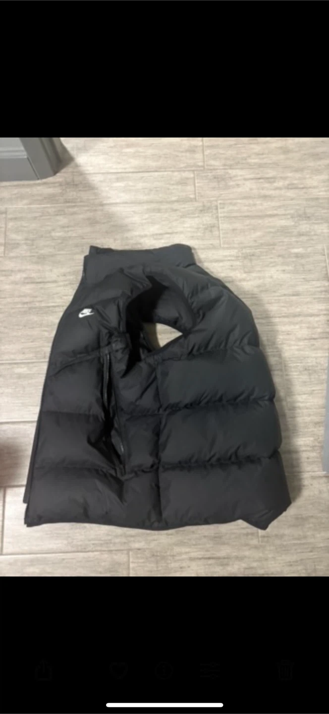 Nike Black Puffer Vest