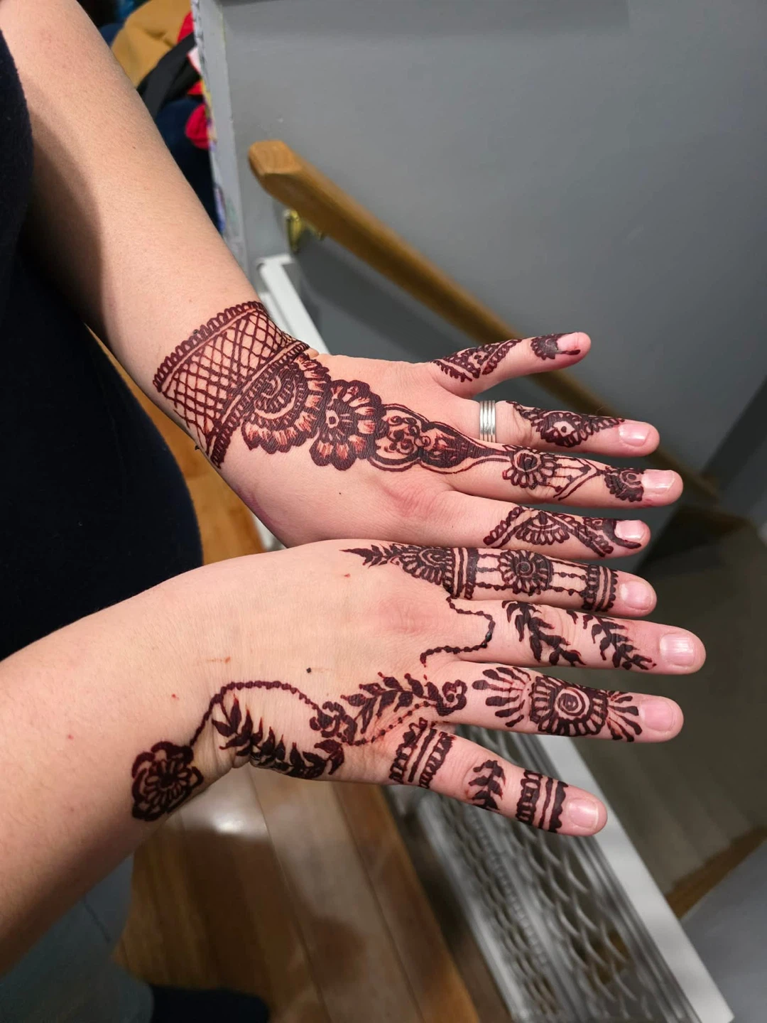 henna artist - photo 2