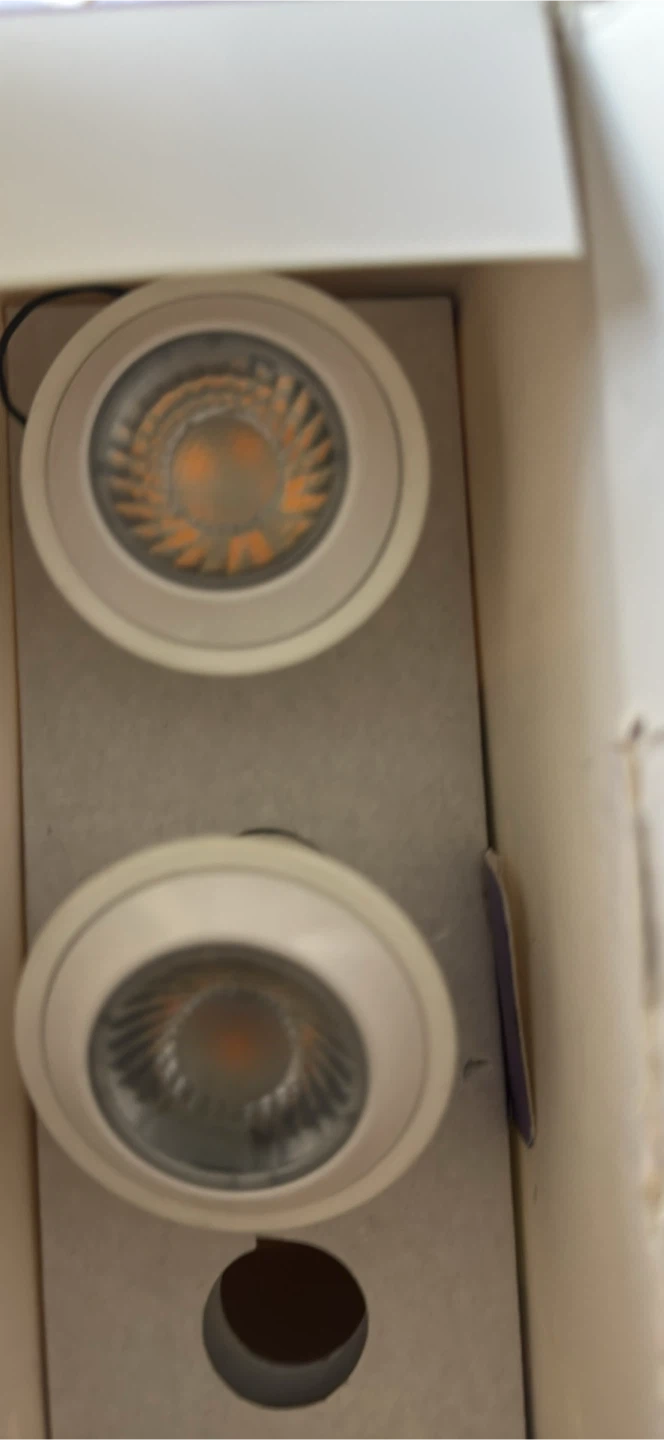 WiZ Smart Color Bulbs - photo 2