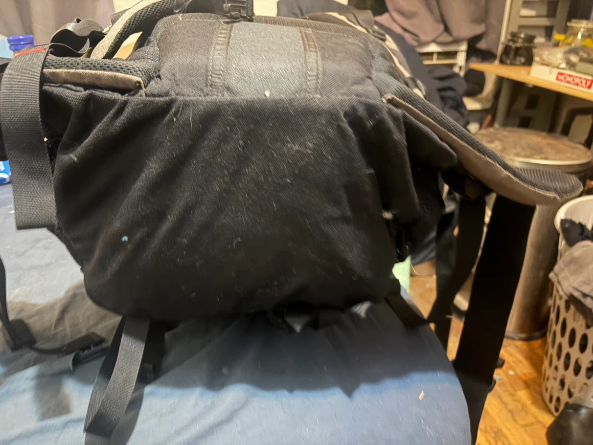 EMG 3000LT Hiking Backpack - photo 5