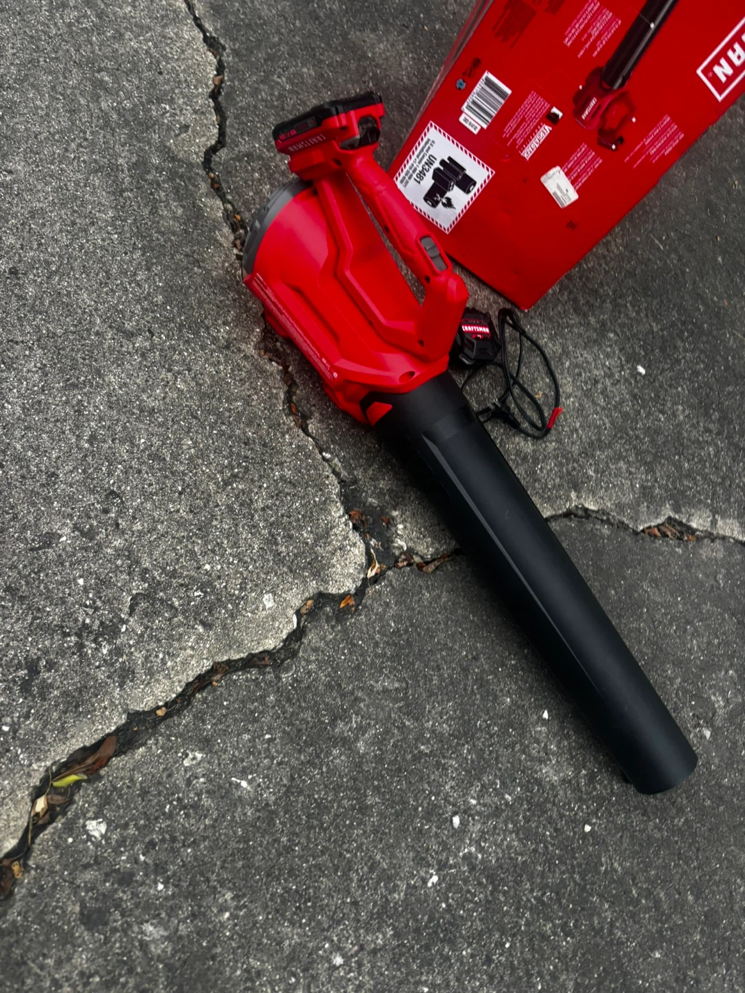 Leaf blower
