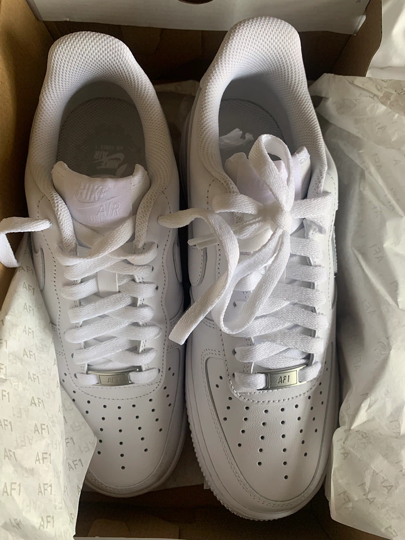 Nike Air Force 1 Low- women’sh size 9