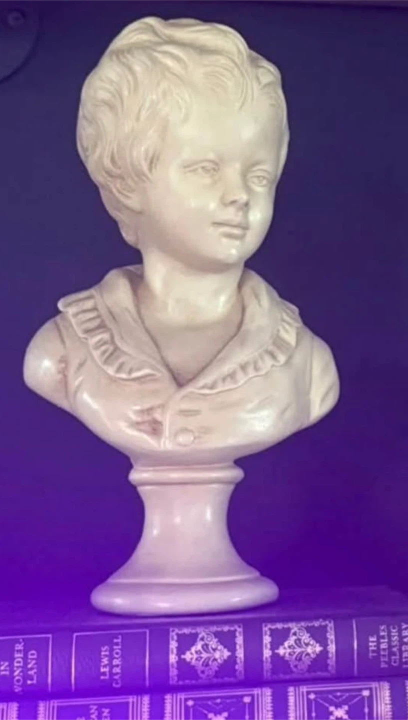 Vintage Alexander Backer Co Chalkware Bust Boy - photo 2