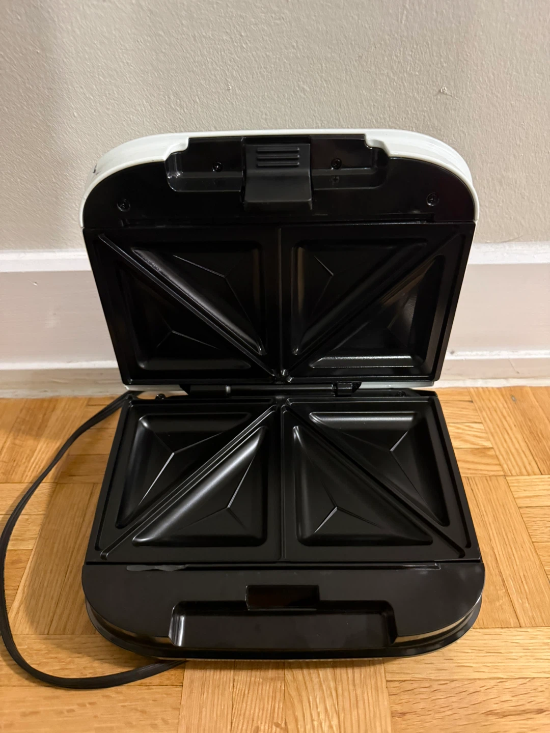 Starfrit Electric Sandwich Maker - photo 3