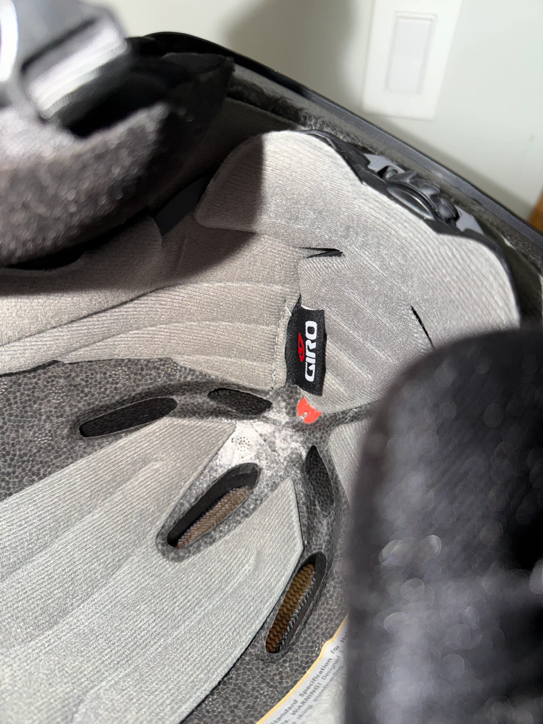 Giro Matte Black Ski and Snowboard Helmet - photo 5