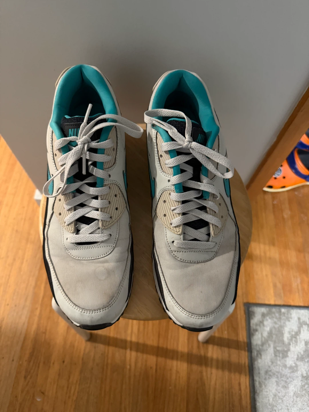 Nike Air Max 90 Sneakers