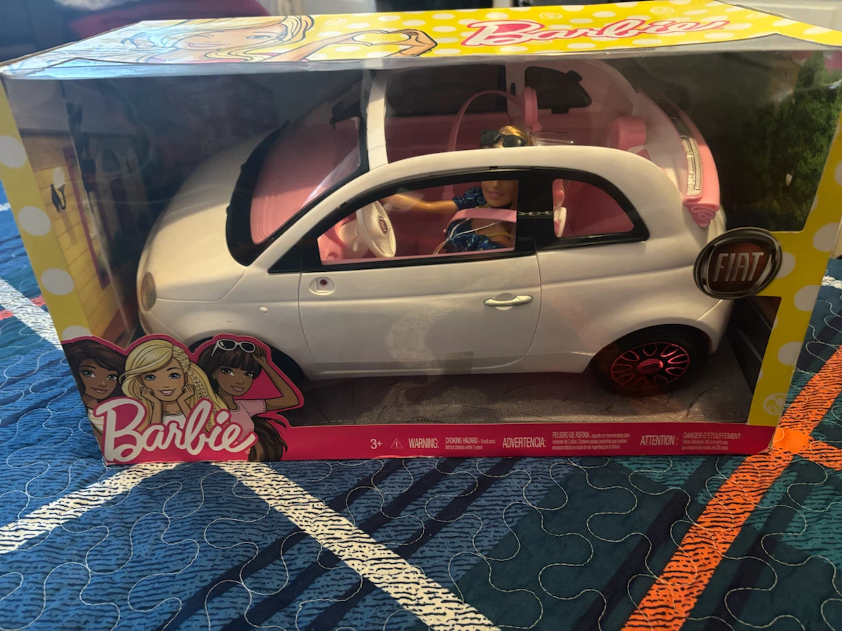 Barbie Fiat 500 Doll and Vehicle Set - photo 3