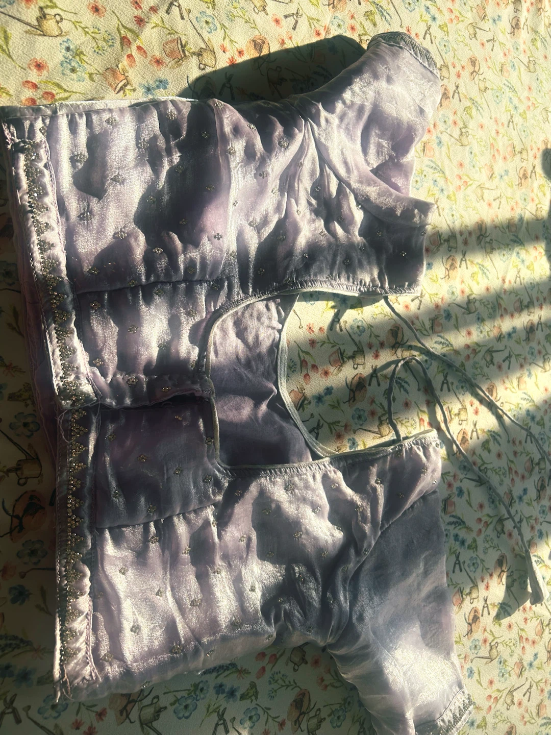 Lavender Saree with Crystal Embellishments - photo 5