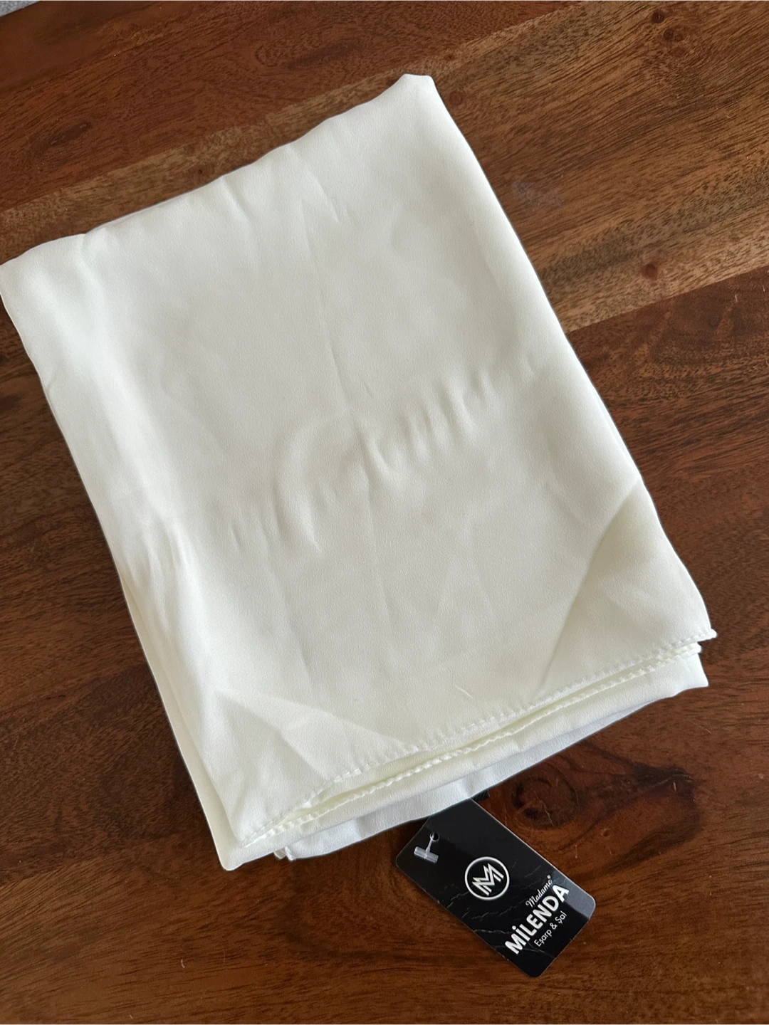 Madame Milenda Off-White Scarf