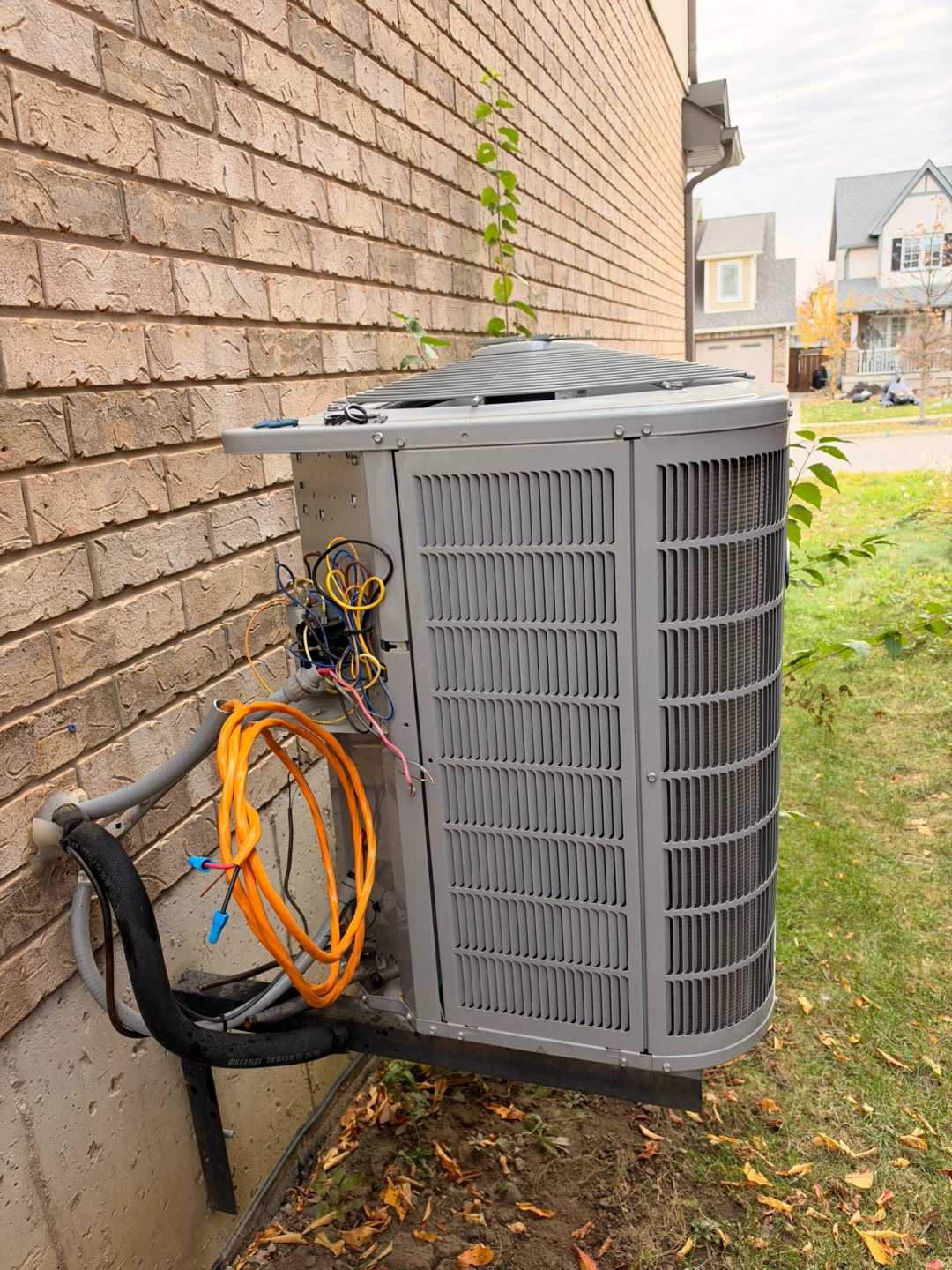 Carrier Central Air Conditioner Unit - photo 4