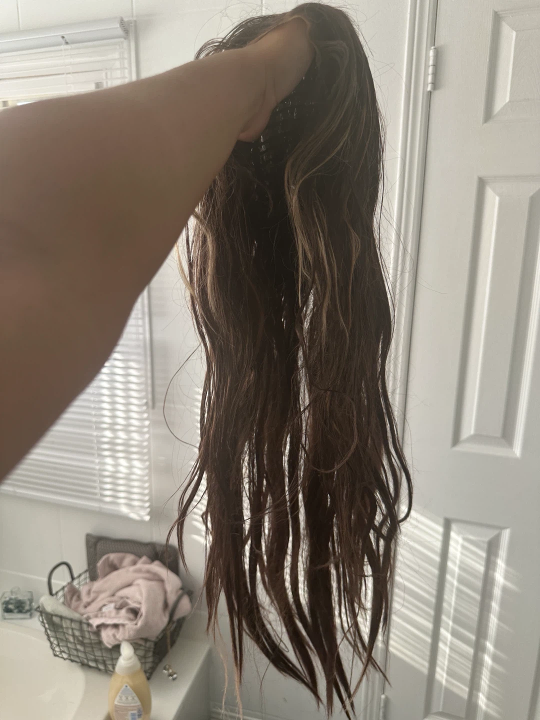 Used Long Wavy Brown Highlight Lace Front Wig - photo 5