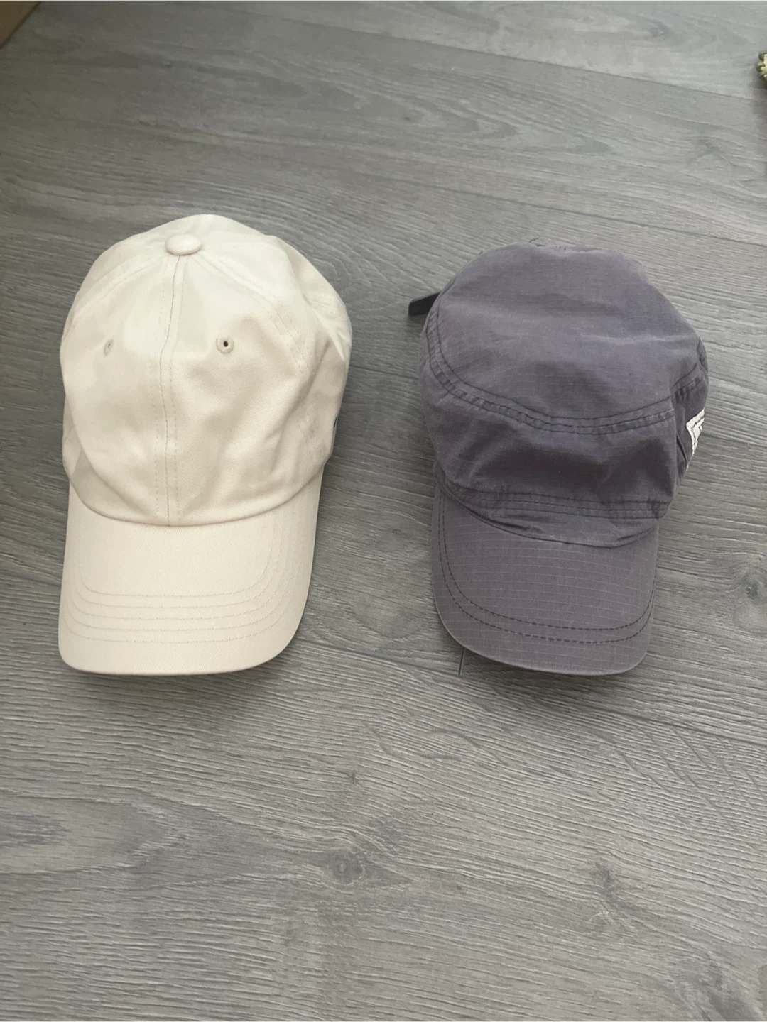 Two Assorted Caps - photo 2