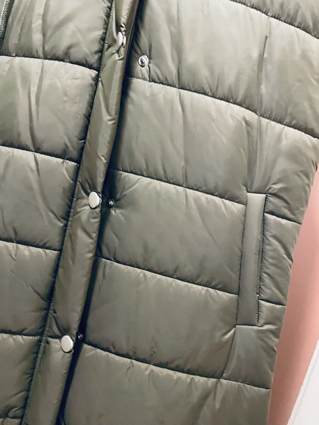 Olive green hooded puffer vest - photo 3