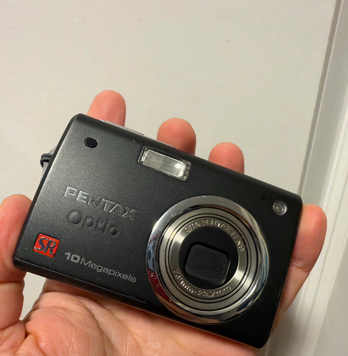 Pentax Optio A30 10 Megapixels Digital Camera - photo 2
