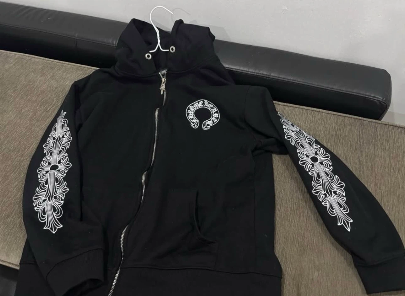 Chrome Hearts Horseshoe Zip-Up Hoodie - photo 2