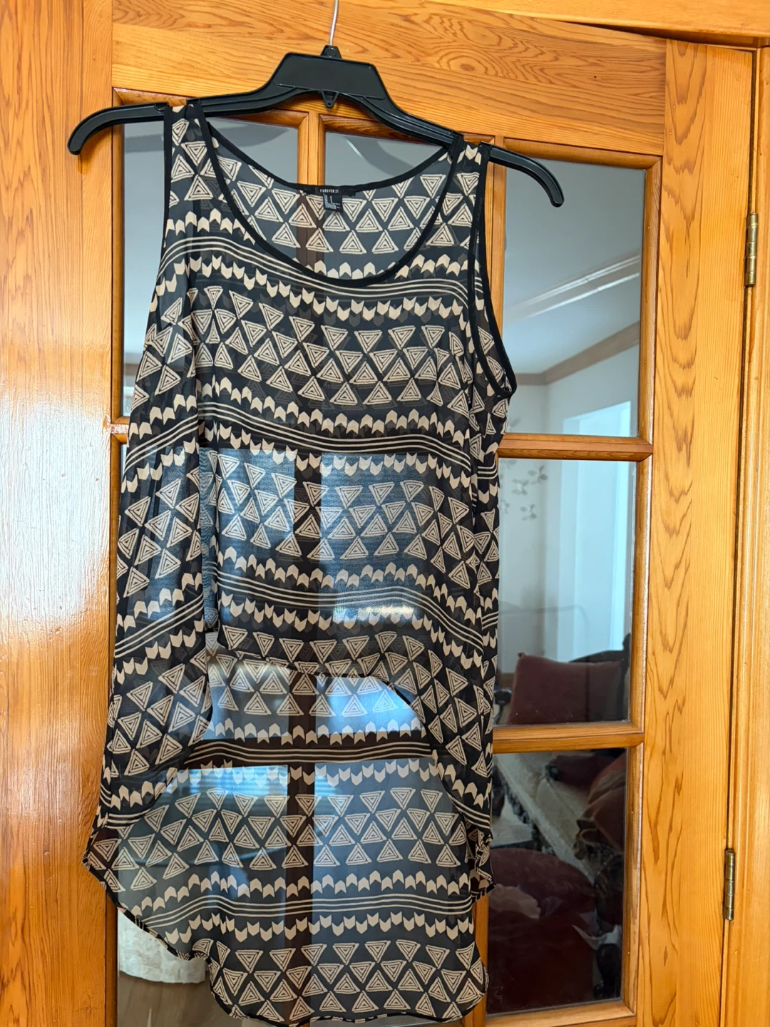 Forever 21 geometric print sleeveless high -low top
