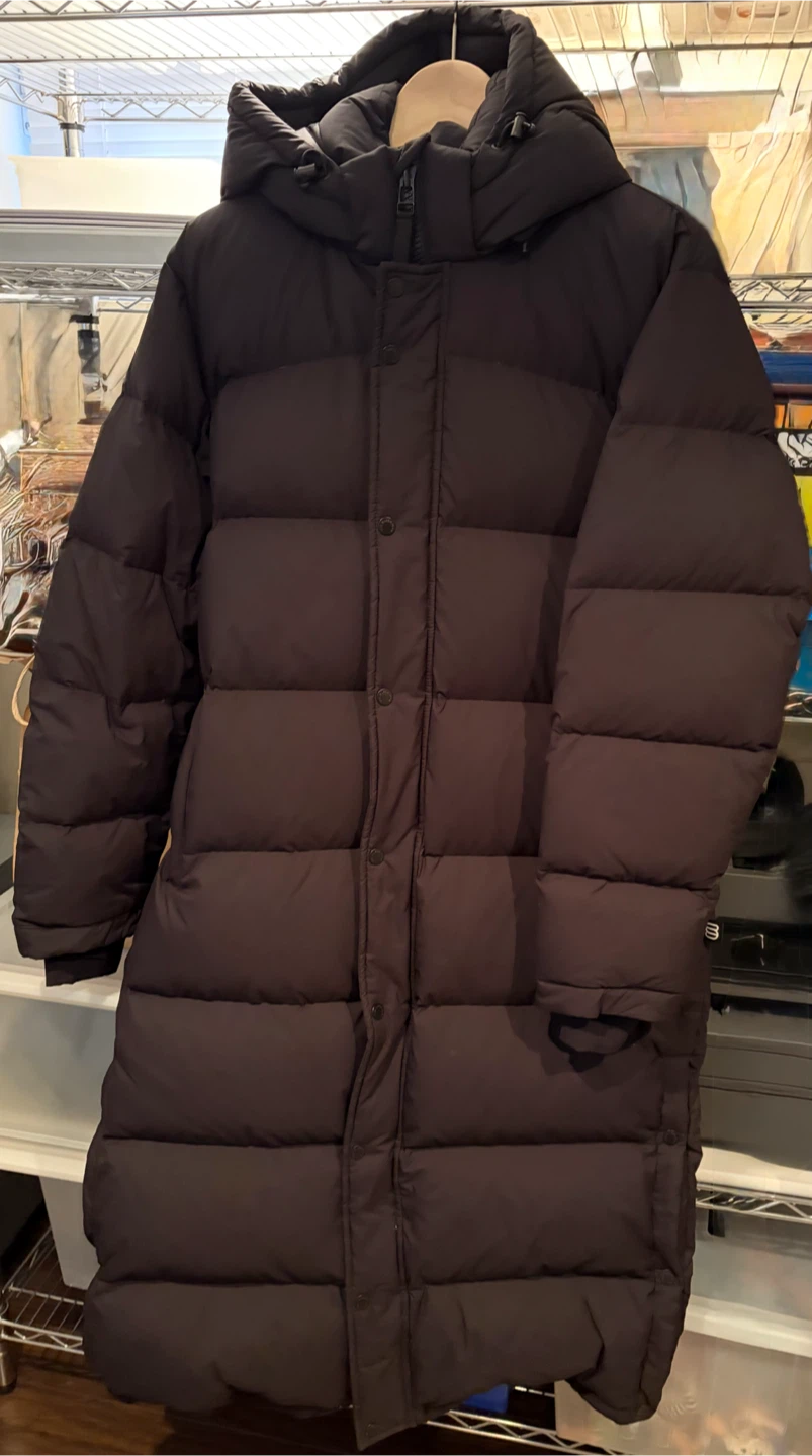 Aritzia Long Super Puff jacket, large