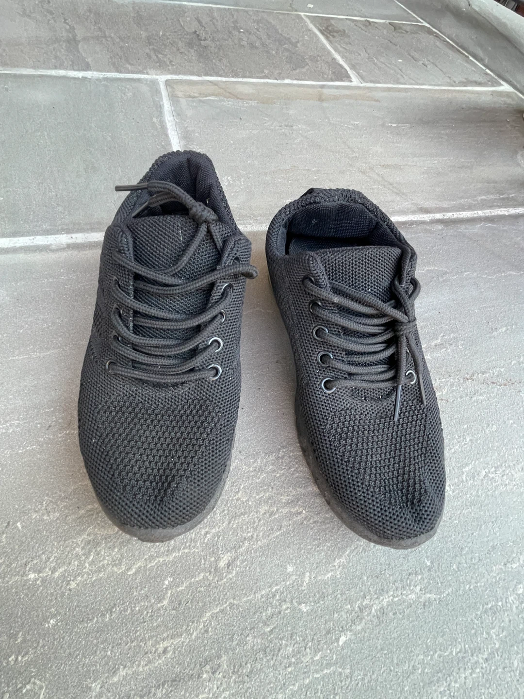 Black Knit Sneakers size 4 - photo 3