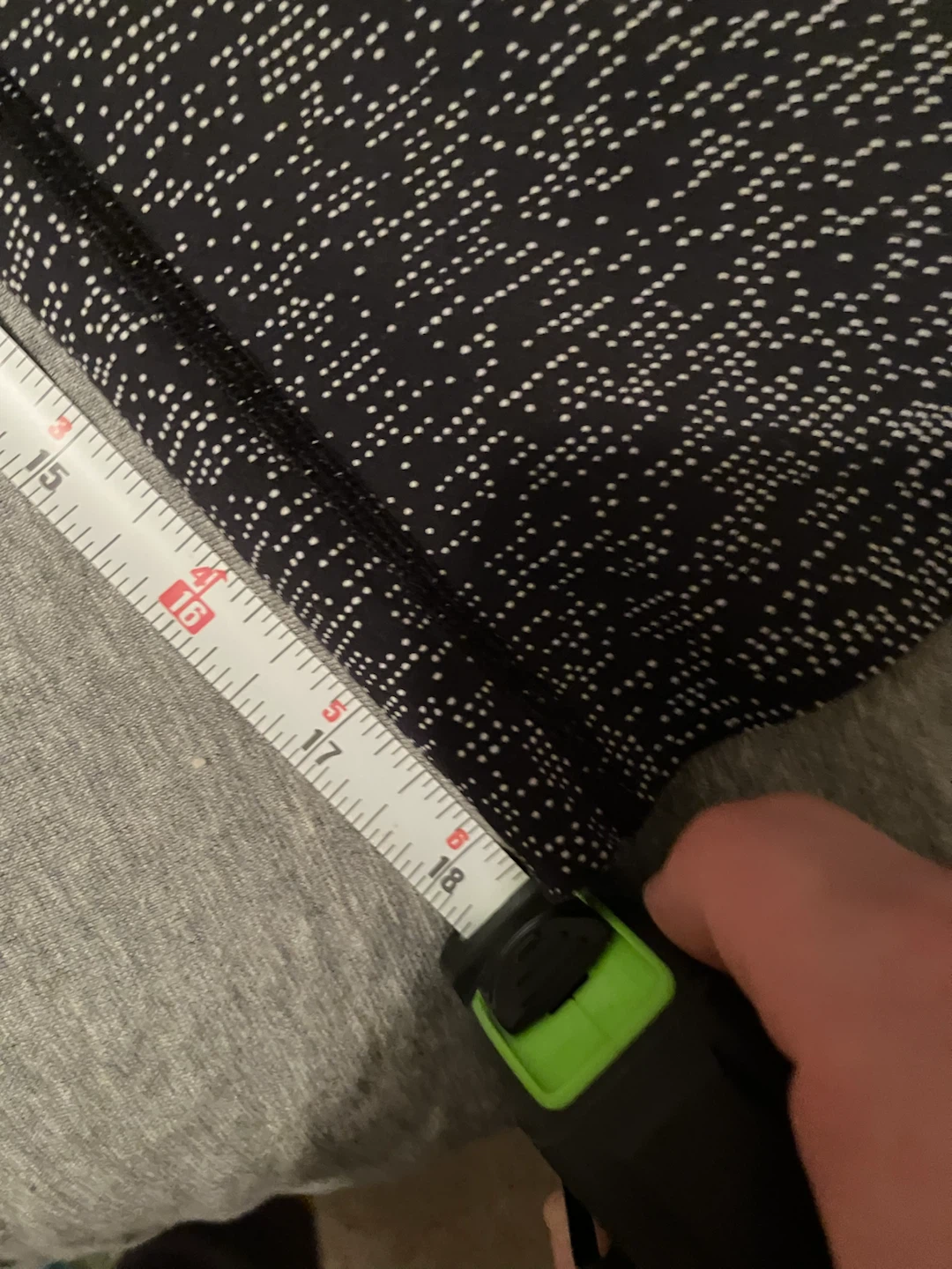 Lululemon Women's Athletic Leggings size 6 - photo 3