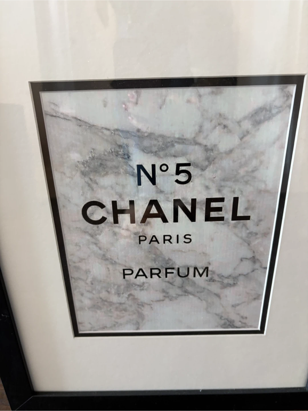 MOVING! Need quick pick up Chanel No 5 Framed Wall Art - photo 2