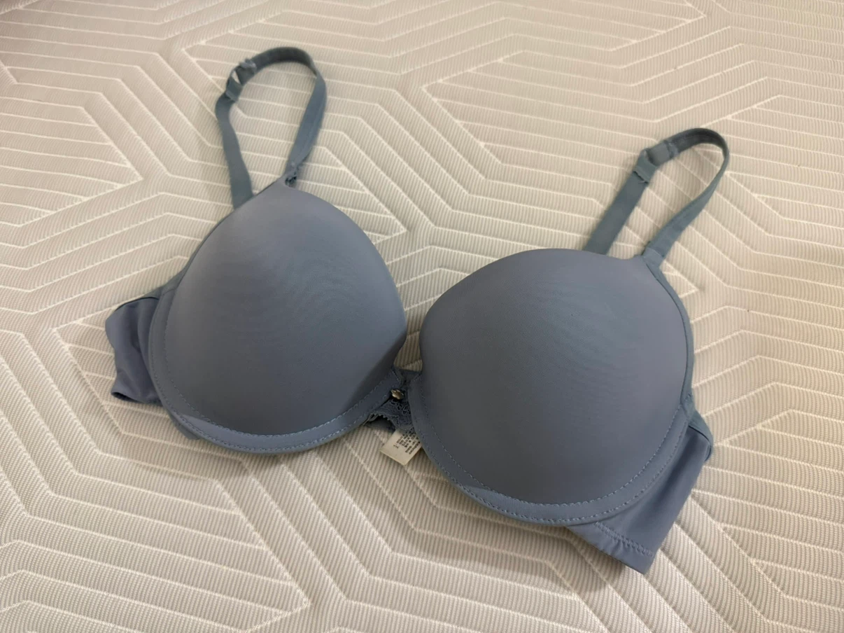 Brand New T-Shirt Bra 32-34D
