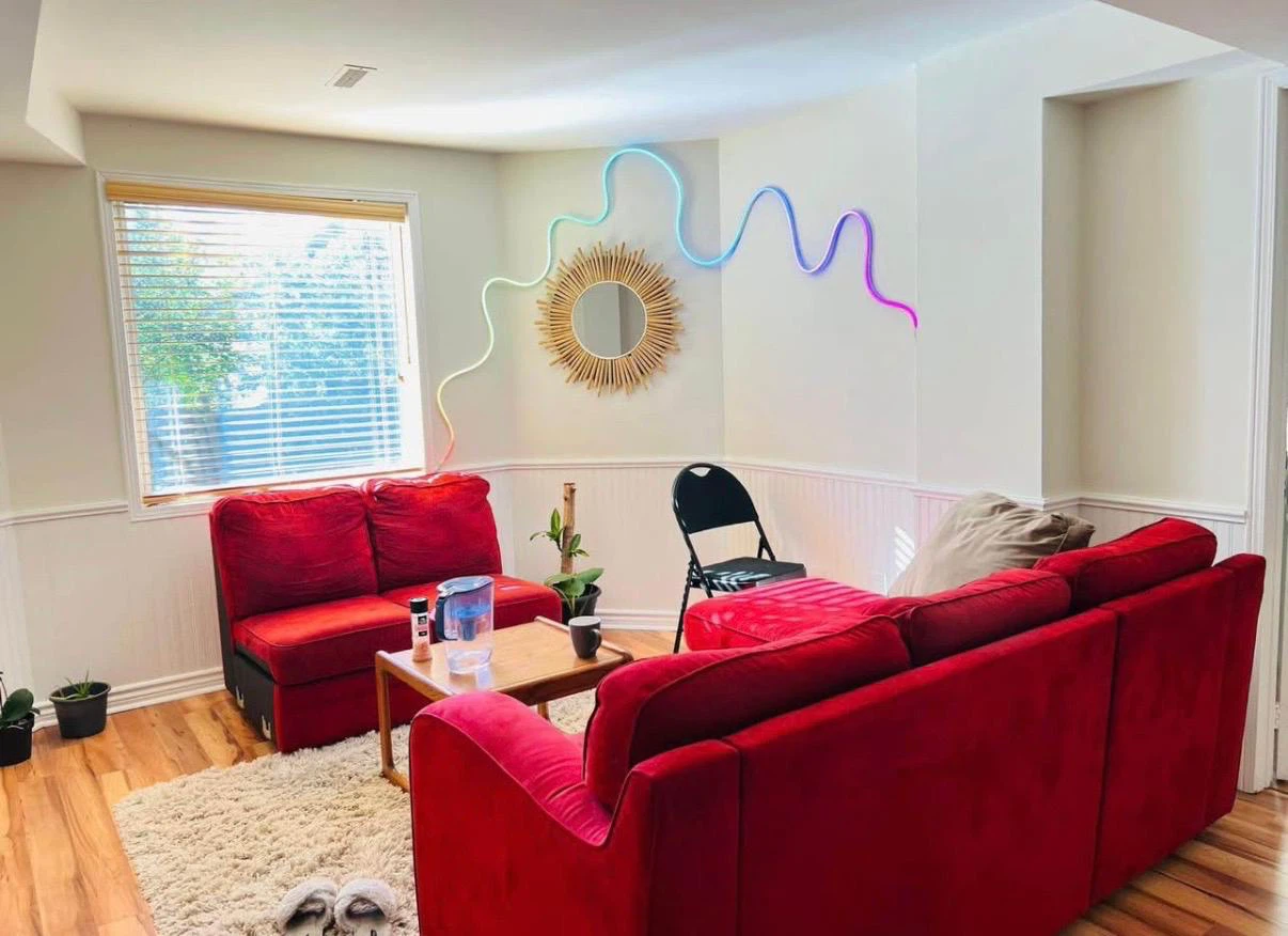 Short-Term or Long-Term Room for Rent in Richmond Hill