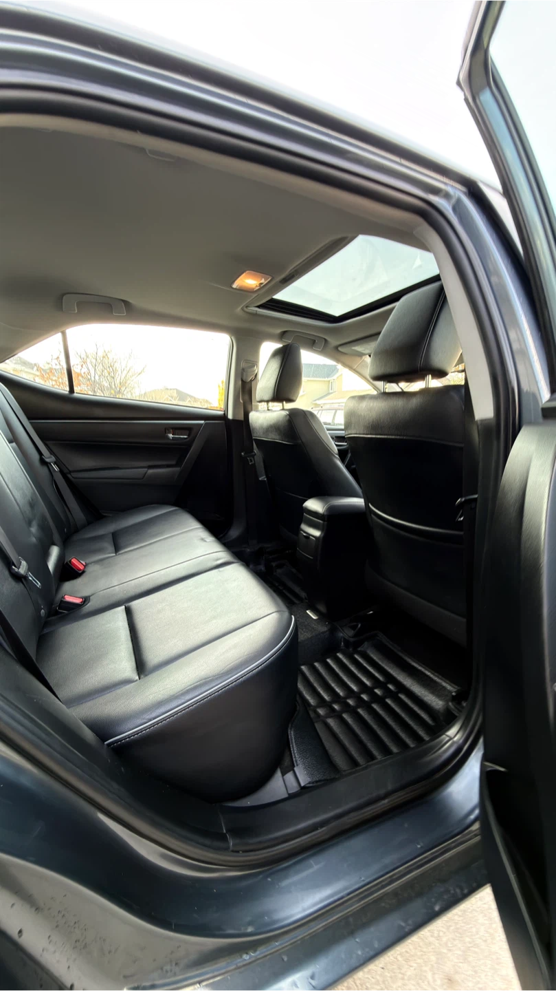 Toyota Corolla Sedan