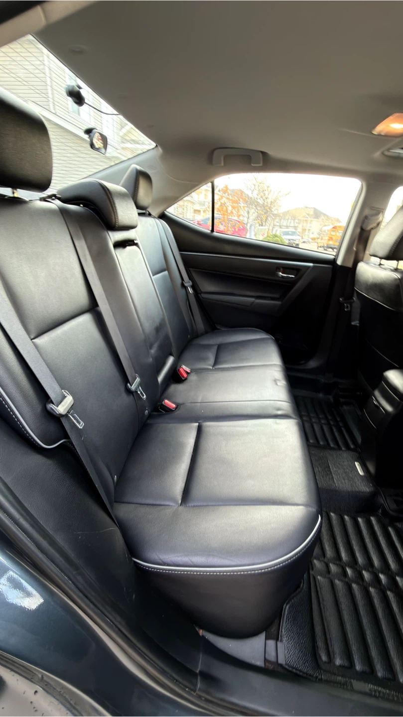 Toyota Corolla Sedan - photo 2