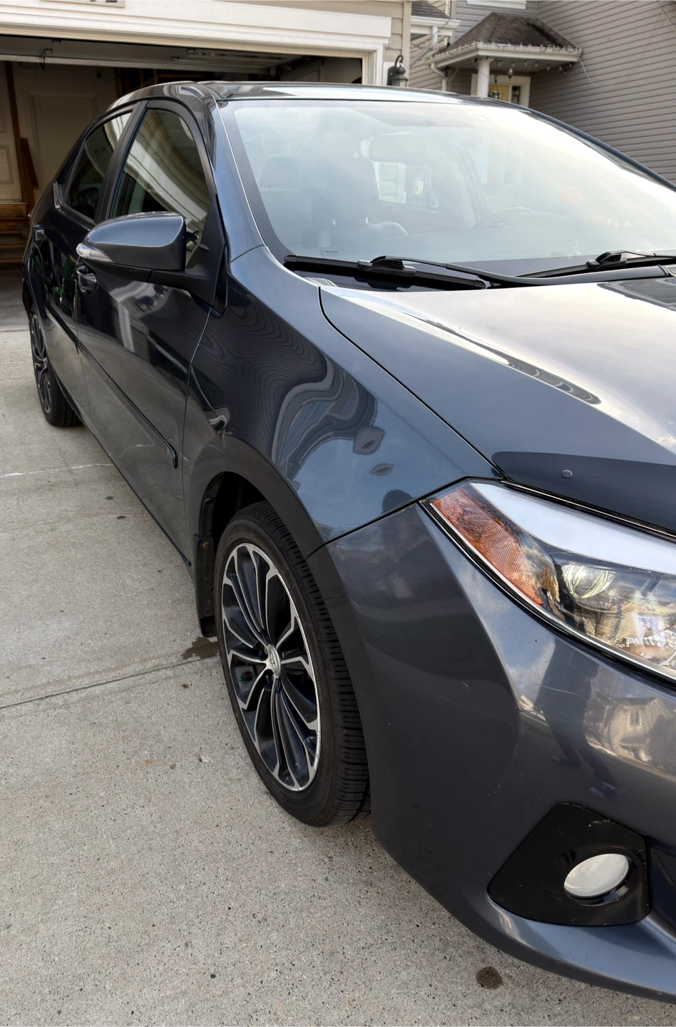 Toyota Corolla Sedan - photo 4