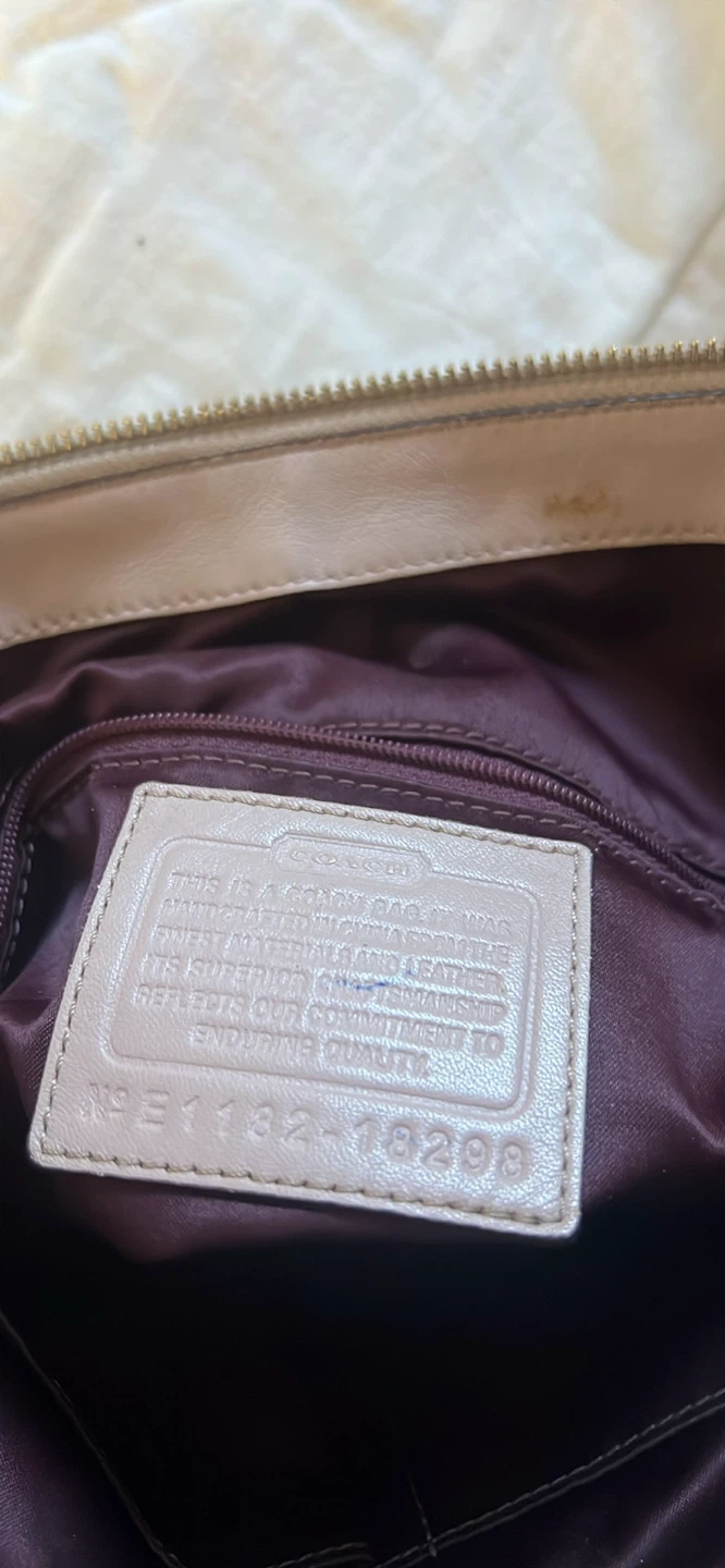 Coach Leather Shoulder Bag - photo 3