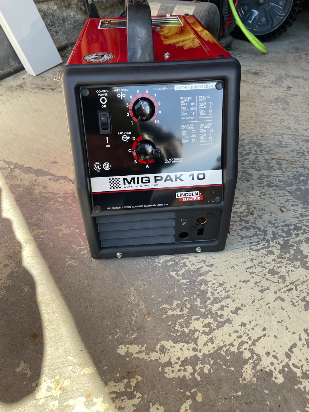 Lincoln Electric Mig Pak 10 Auto MIG Welder - photo 2