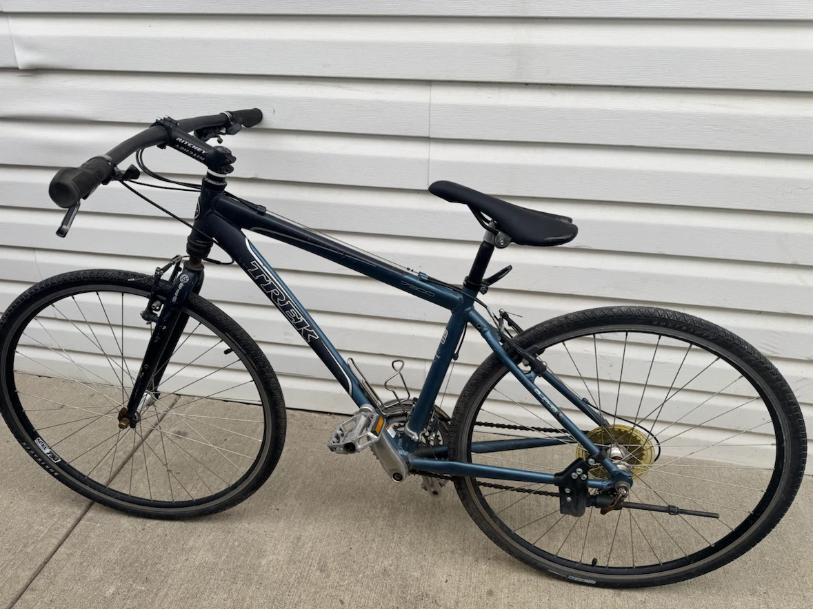 Trek Aluminum Hybrid Bike - photo 3