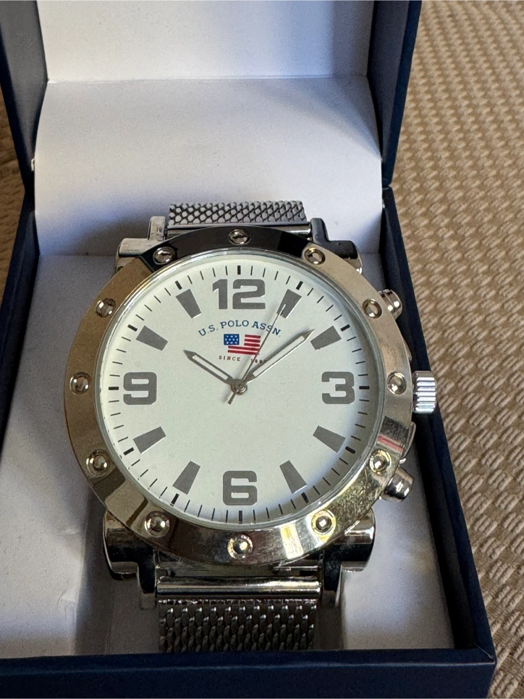 US POLO Men’s Analog watch silver matching mesh metal band - photo 4