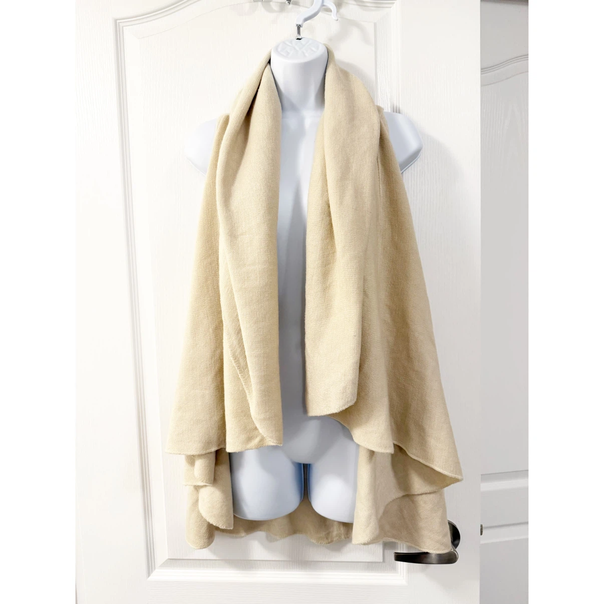 Y2K Women’s Look Beige Knit Drape Vest Cardigan Sweater