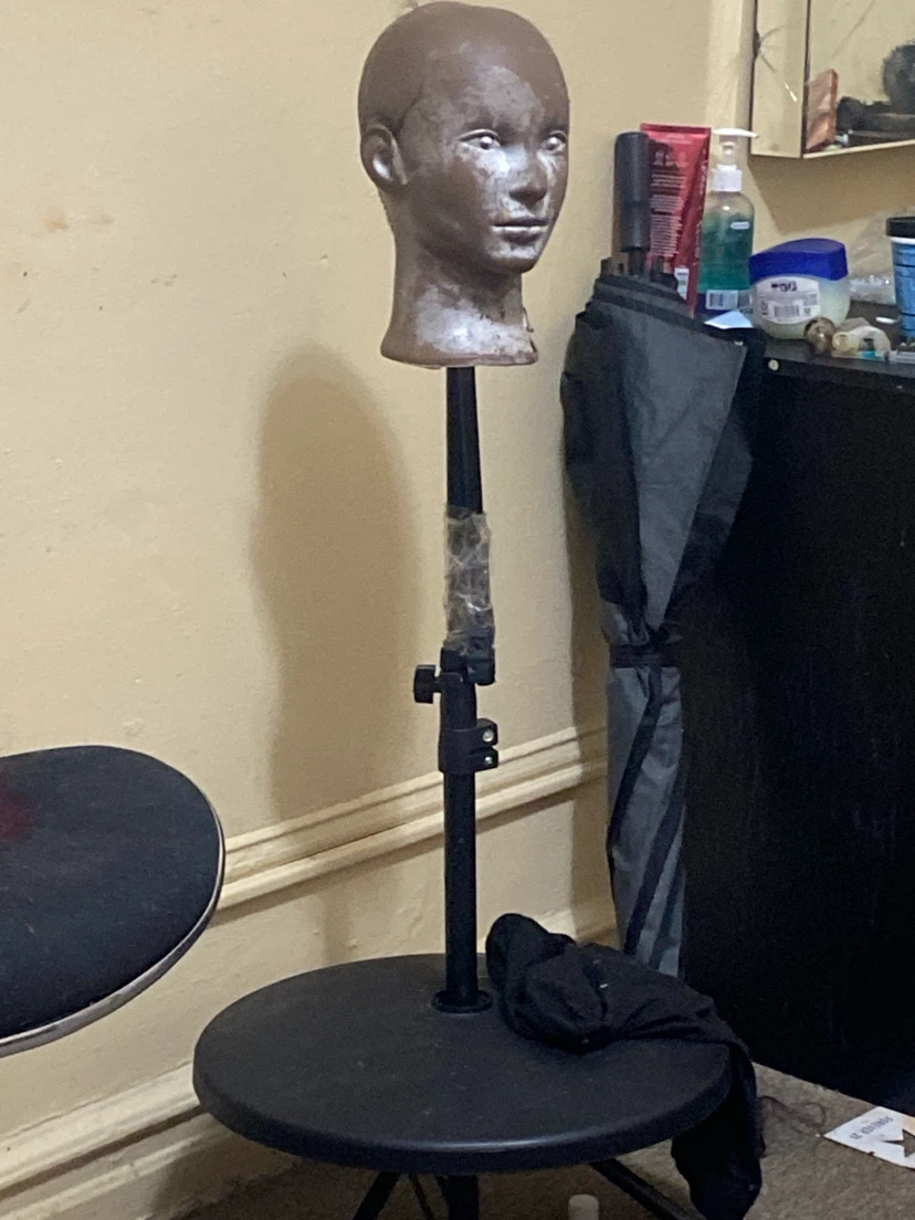 Mannequin Head with Adjustable Stand