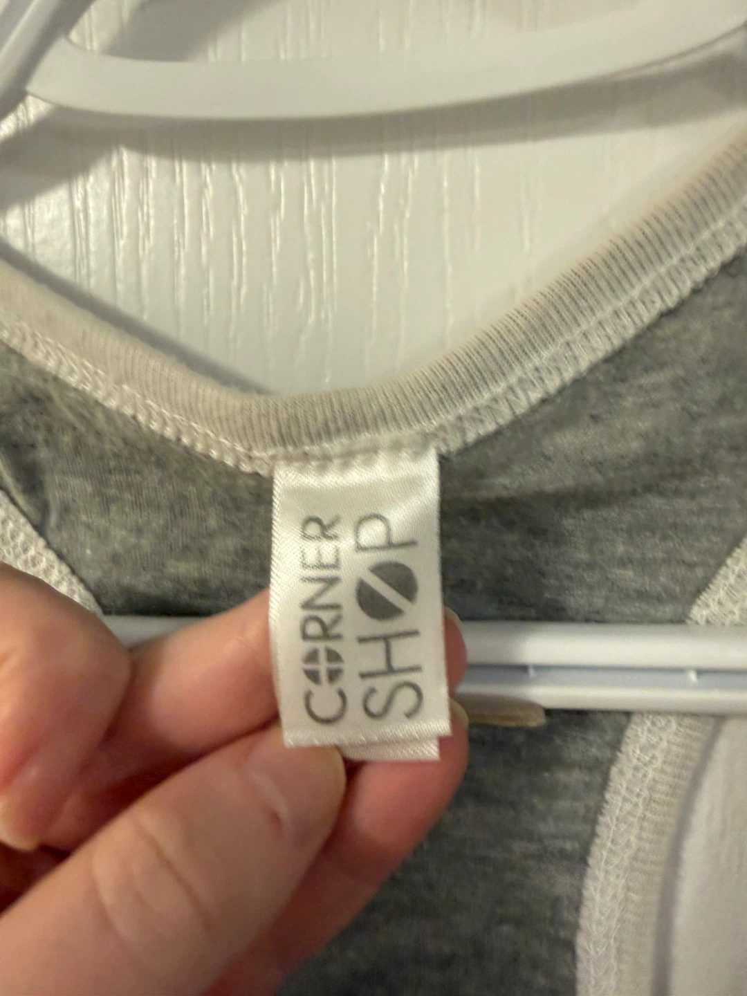 Corner Shop I Run For Cupcakes Tank Top Grey - photo 3