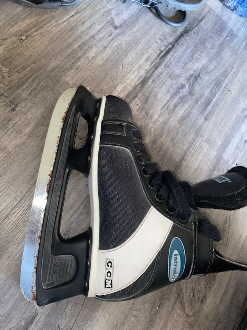 CCM Intruder Hockey Skates size 8 - photo 5