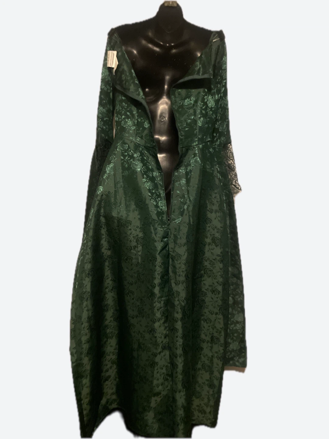 Renaissance Style Green Floral Dress - photo 2