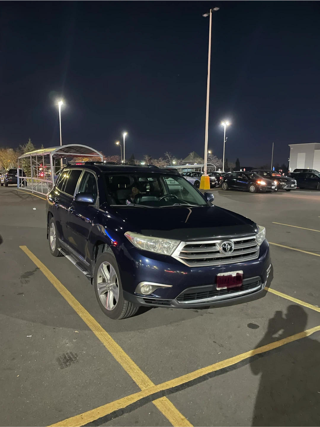 Toyota Highlander SUV - photo 2