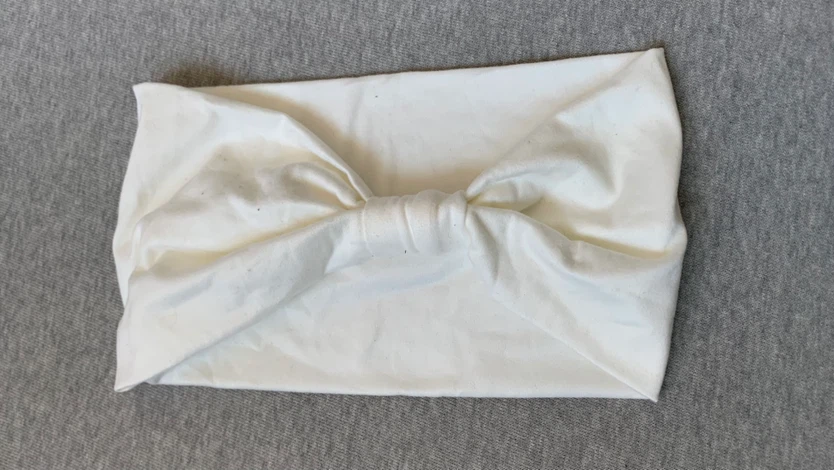 White knotted fabric headband - photo 2
