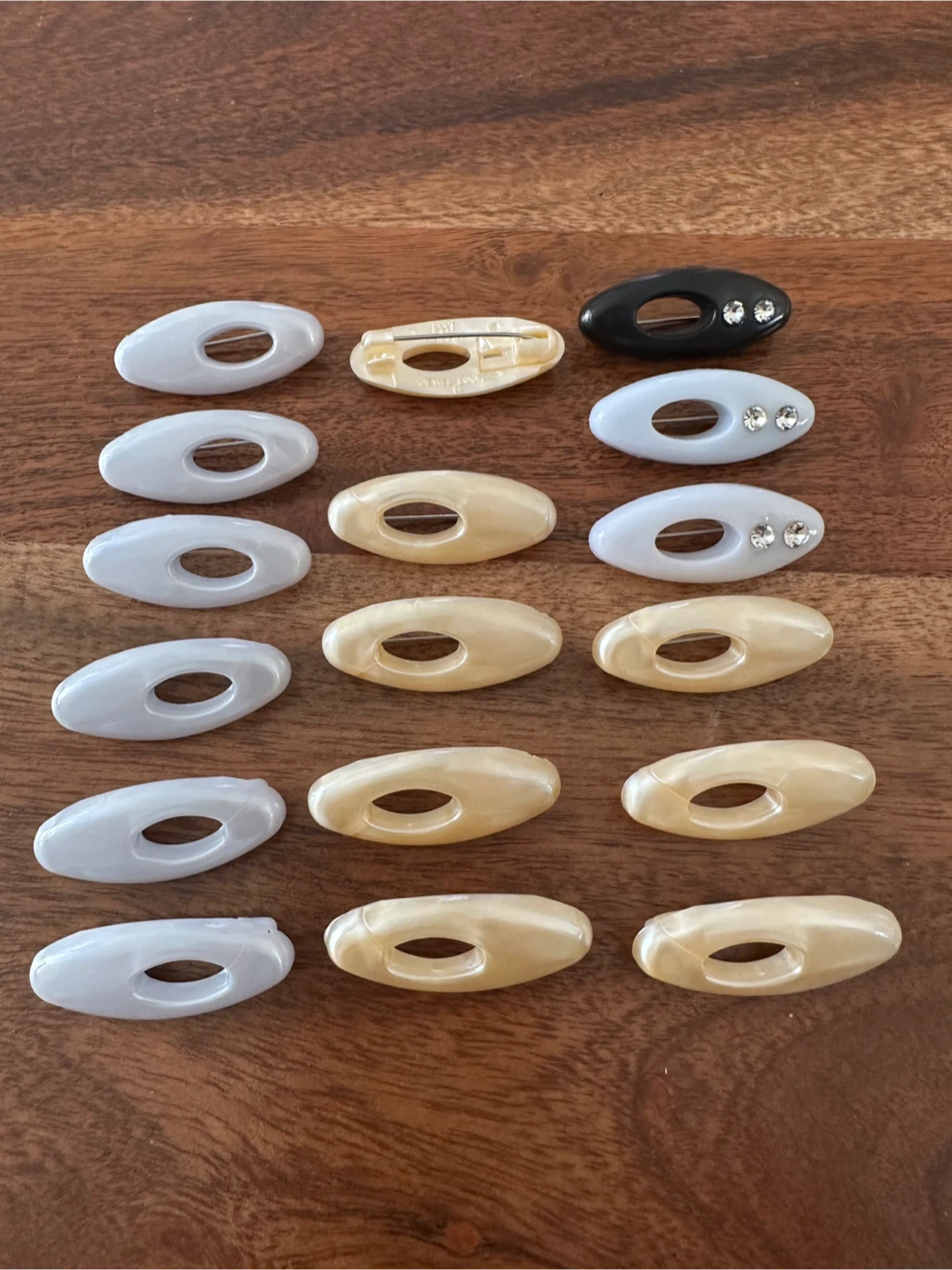 Set of 17 Oval Safety Pins - New - $5