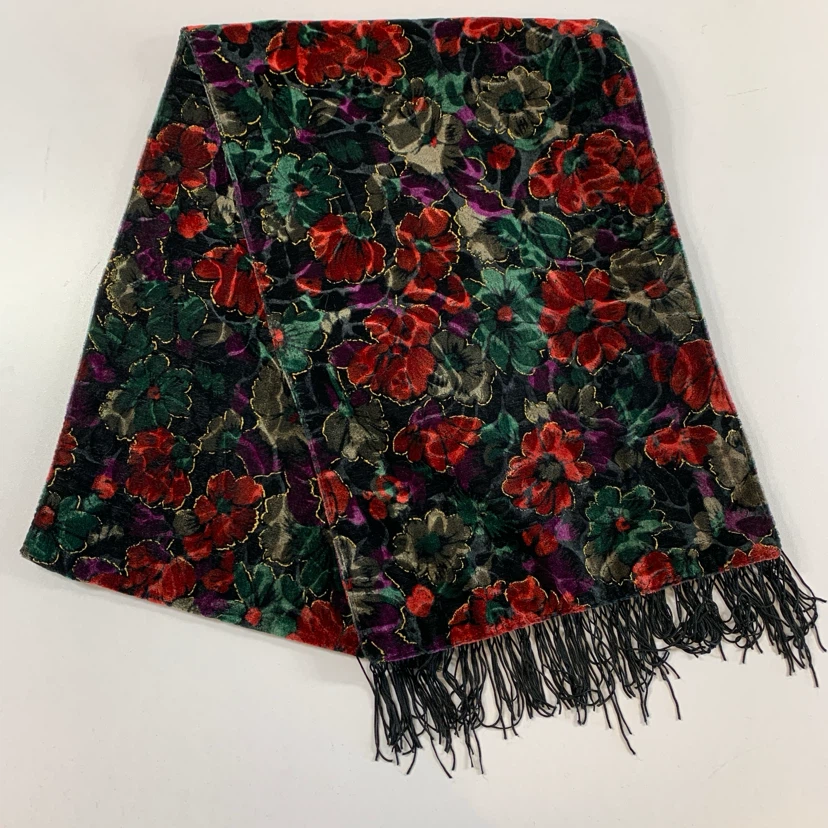 Velvet scarf